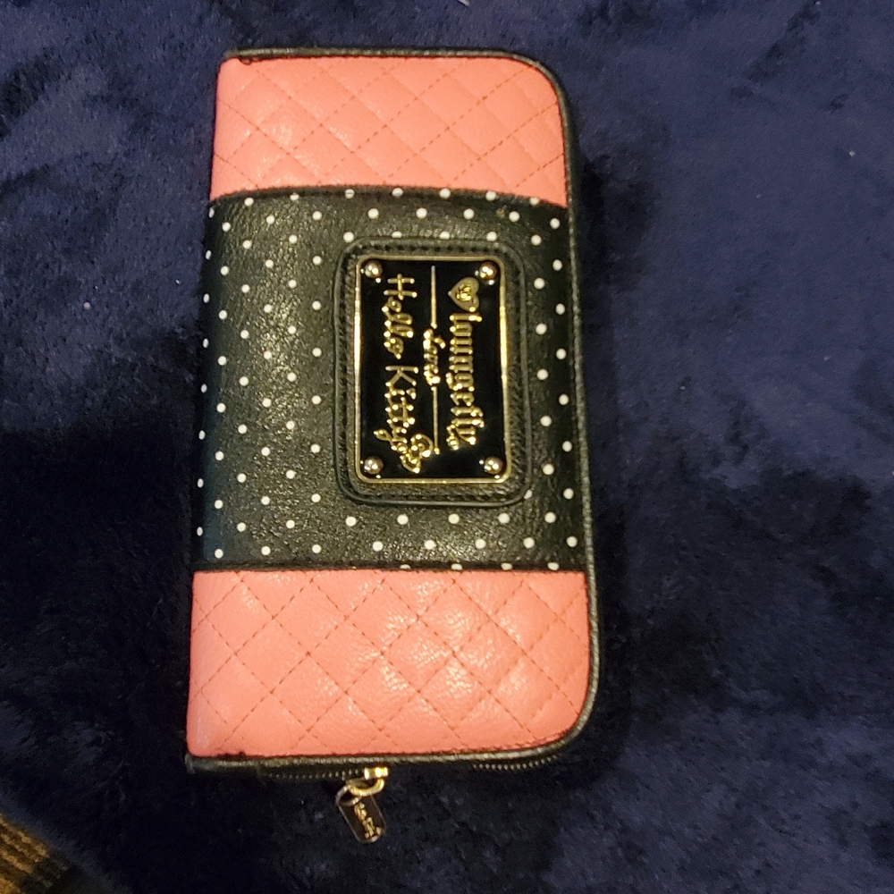 Hello Kitty Loungefly RARE Handbag - Picture 9 of 16